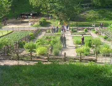 Jardin avec visiteurs